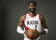 半岛体育竞技-开拓者客场惜败魔术，失去领先优势