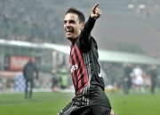 半岛体育app下载地址-包含乌迪内斯队悲伤告别主教练，球员面临挑战的词条