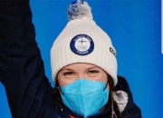 半岛体育入口-芬兰选手百米全力冲刺，登顶领奖台