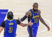 半岛体育视频-湖人主场告捷，戈贝尔无可阻挡