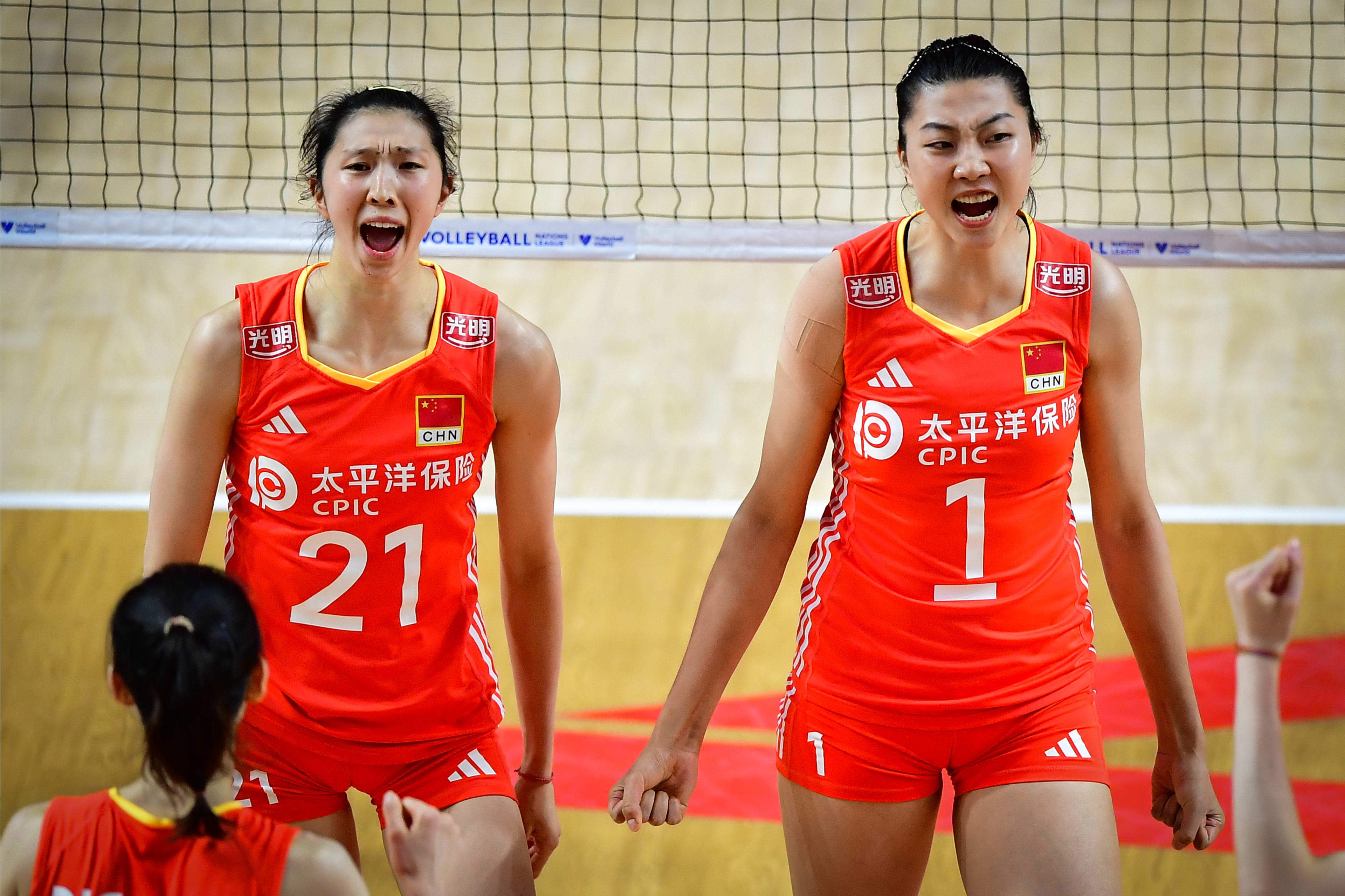 西半球球员在比赛中展现出强大实力的简单介绍