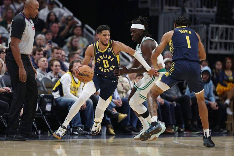 独行侠再度失利,小加索尔寻找进攻节奏 独行侠再度失利,小加索尔寻找进攻节奏