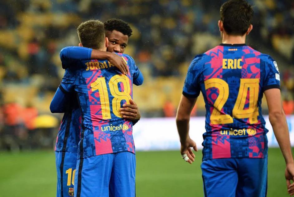 波兰队-险胜瑞士,暂列次席 波兰队-险胜瑞士,暂列次席