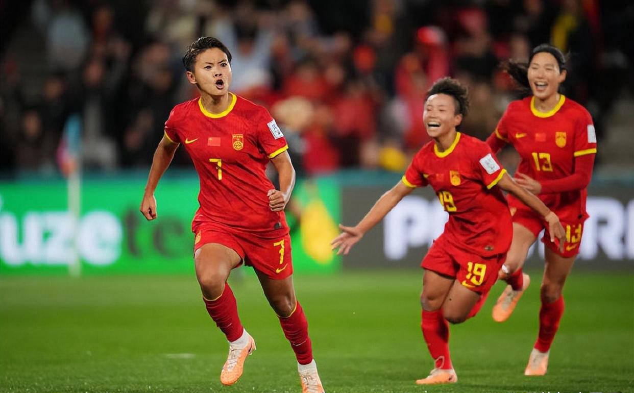 中美洲女足冠军争夺,惊险刺激 中美洲女足冠军争夺,惊险刺激