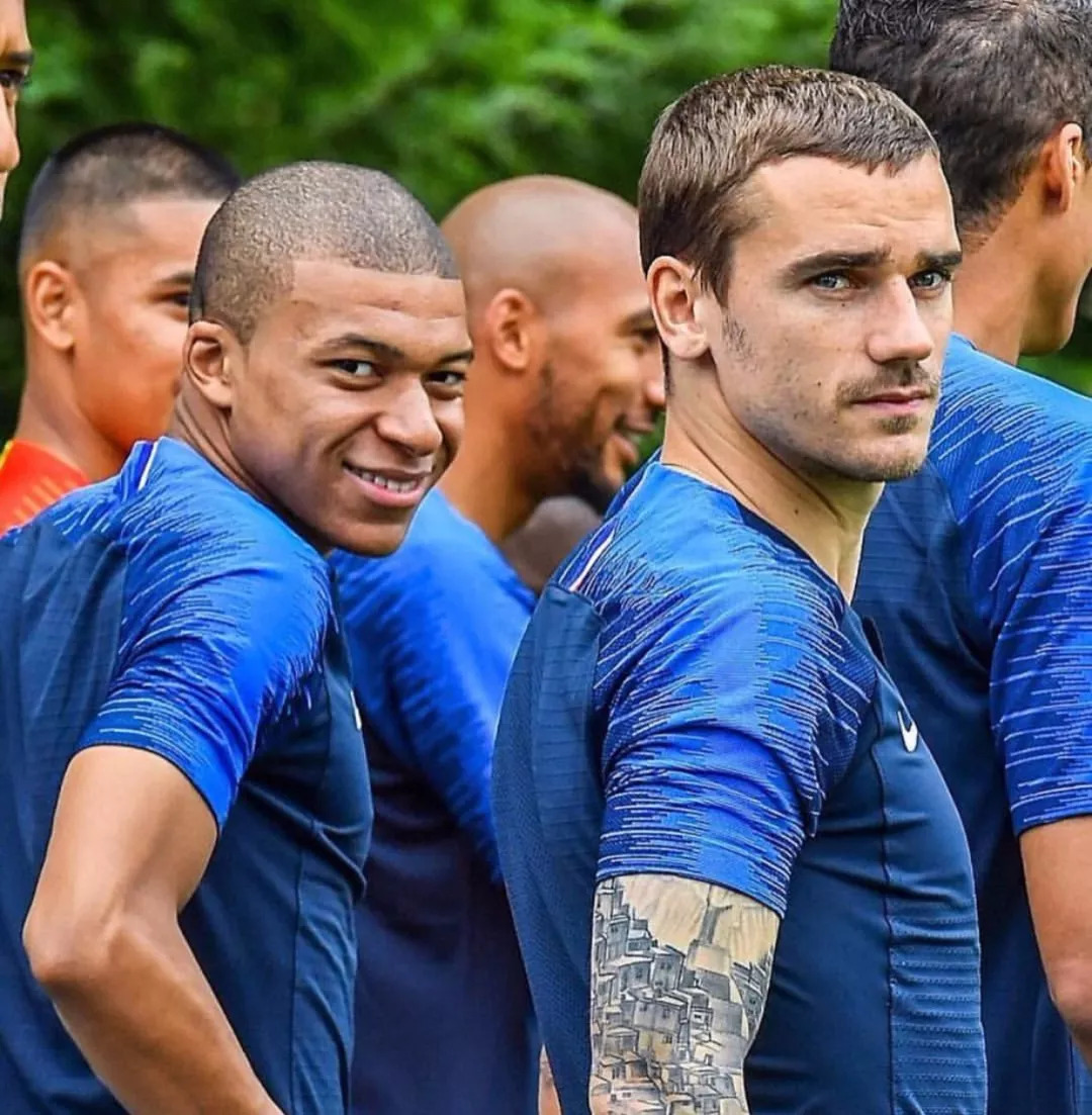 关于队长拥有独特技巧获选为世界最佳球员的信息 关于队长拥有独特技巧获选为世界最佳球员的信息