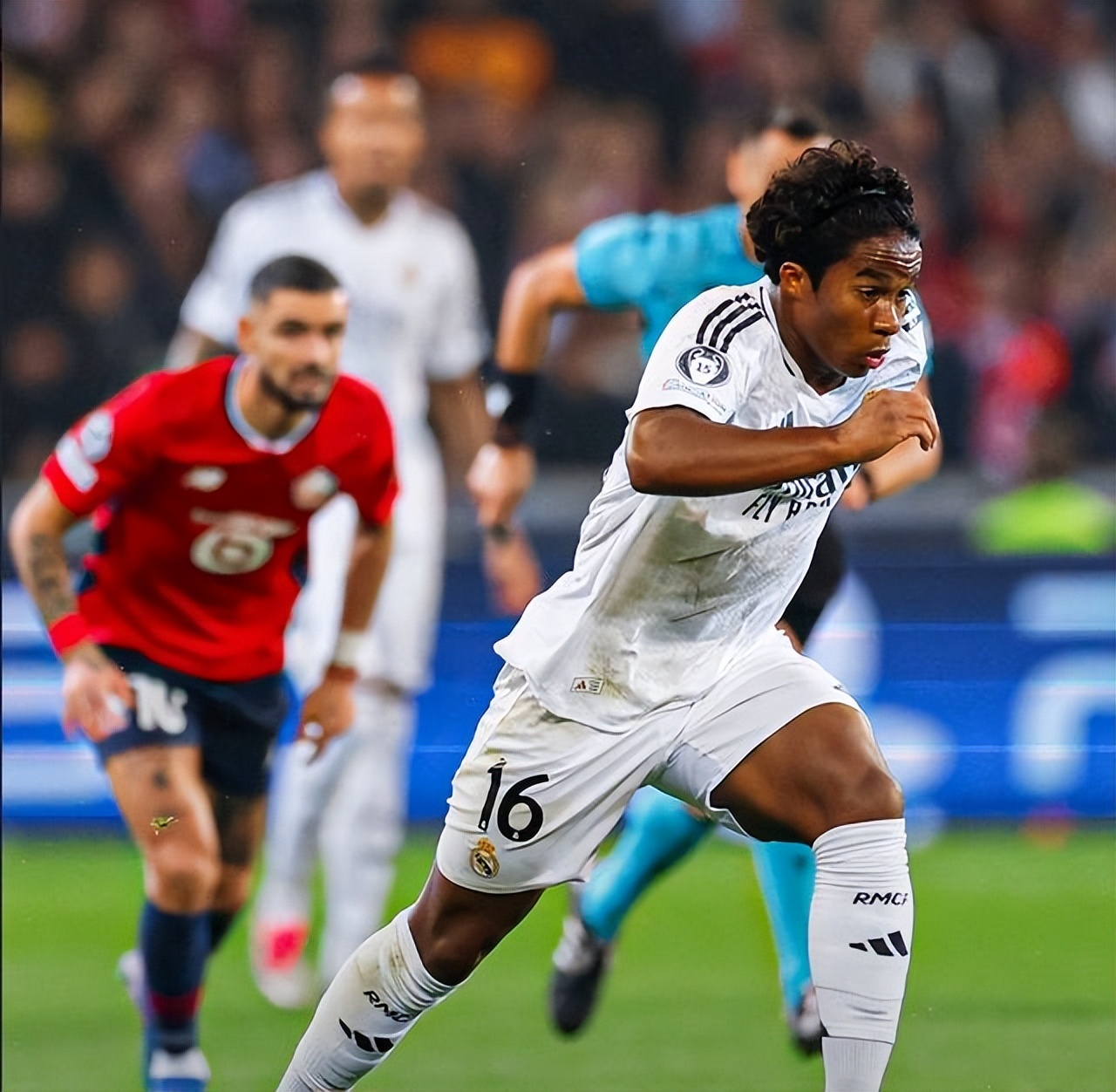 皇马遭逆袭客场失利榜单下滑的简单介绍