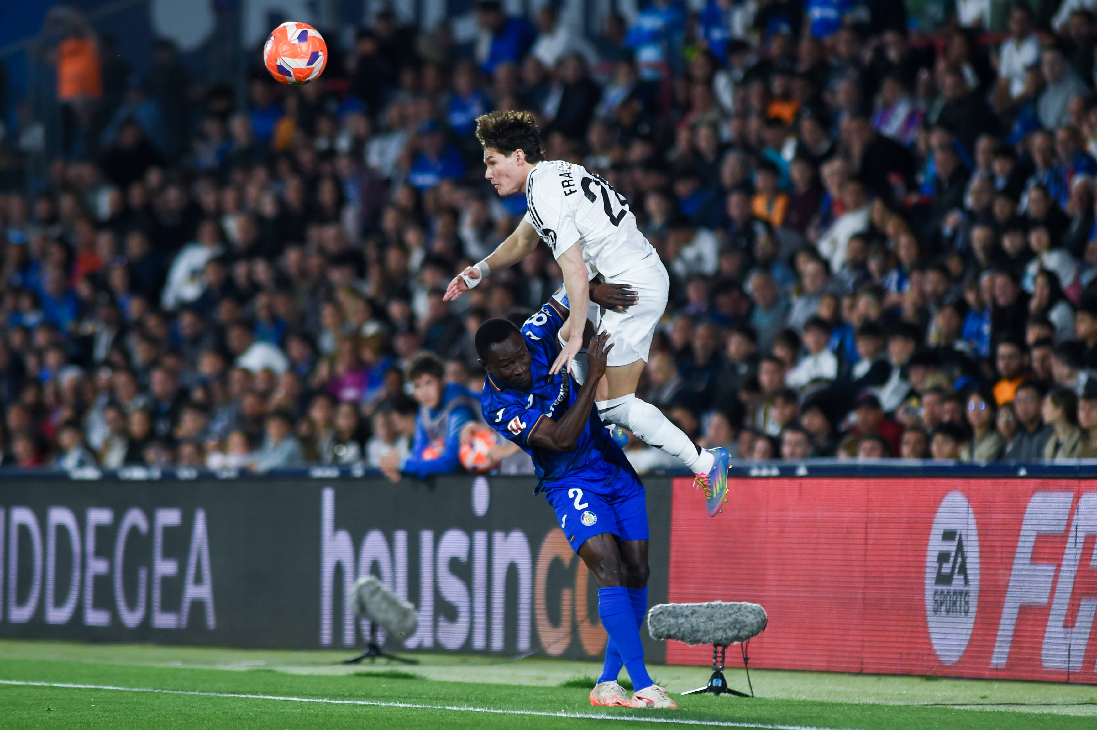 柏林赫塔后卫因伤遗憾缺席下一场 柏林赫塔后卫因伤遗憾缺席下一场