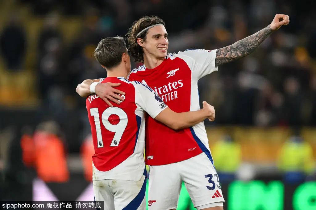 比利亚雷亚尔获胜，逆转战局