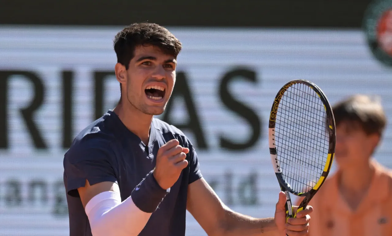 关于捷克共和国球员再次闪耀，贡献胜利的信息