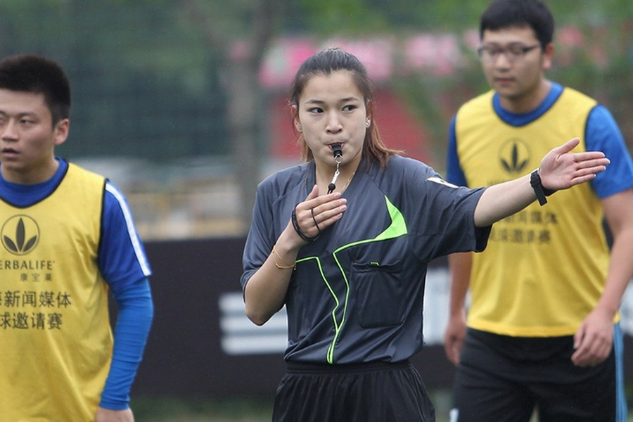 国内足球联赛的裁判执法标准,进行调研! 国内足球联赛的裁判执法标准,进行调研!