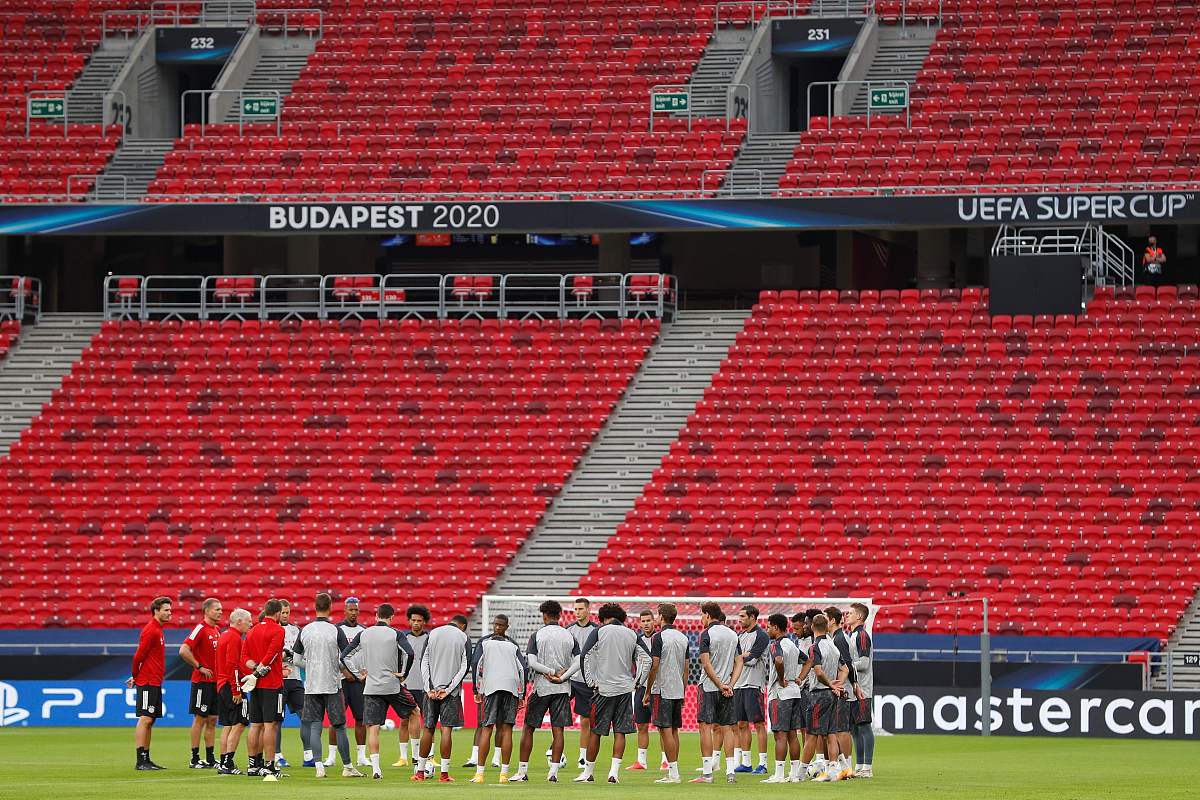 拜仁大胜对手，成功晋级下一轮比赛