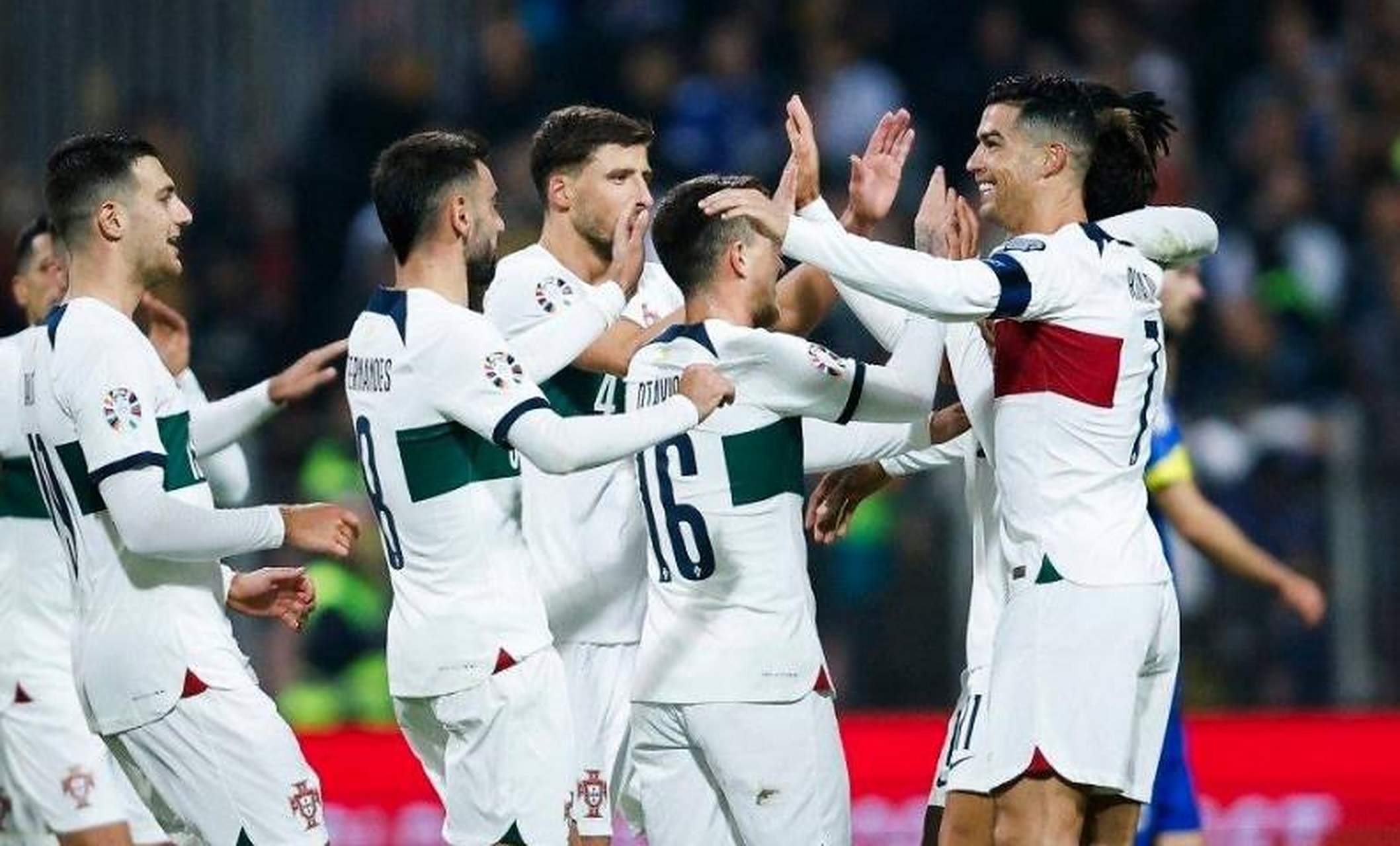 西班牙成功晋级，欧预赛胜波黑